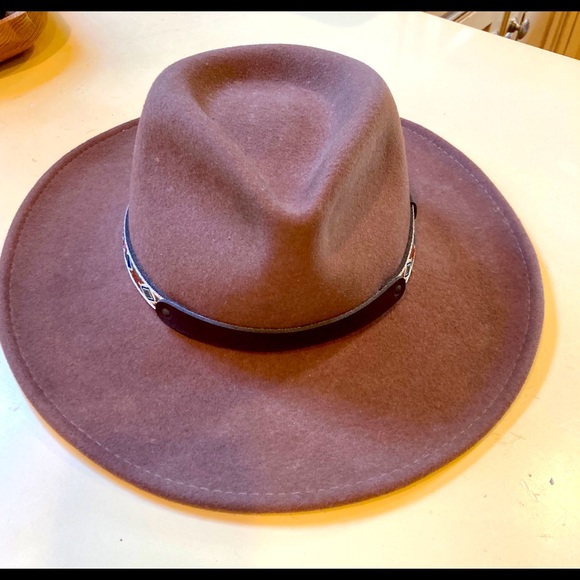 Wool Felt Hat with leather and Aztec style band - Picture 1 of 10